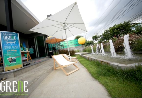 Gallery Slide